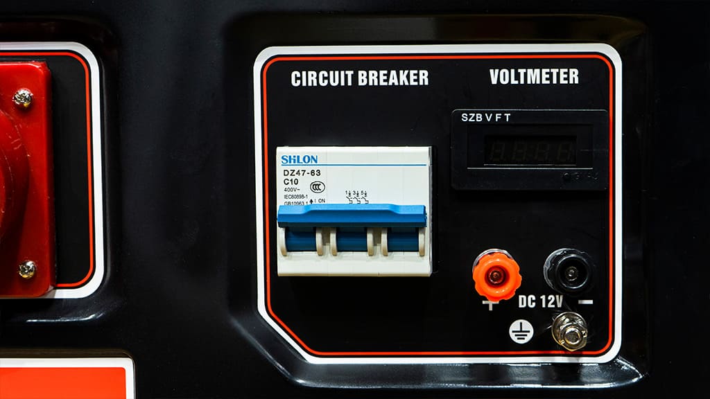 Бензогенератор HAMER 10000T (трехфазный) вид модели бензогенератор hamer 10000t (трехфазный)