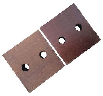 вид модели нож 90х90х26 с 2 резьбовыми отверстиями м16 (сталь 6хв2с)