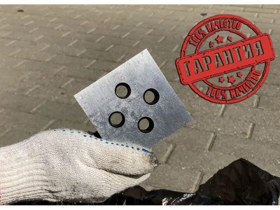 вид модели ножи для рубочного станка р-40 83х83х26 с 4 отверстиями, шаг резьбы 2,0 (сталь 6хв2с)